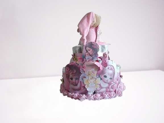 Торта от памперси за момиченце