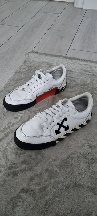 Sneakersi Off White, marime 38, autentici