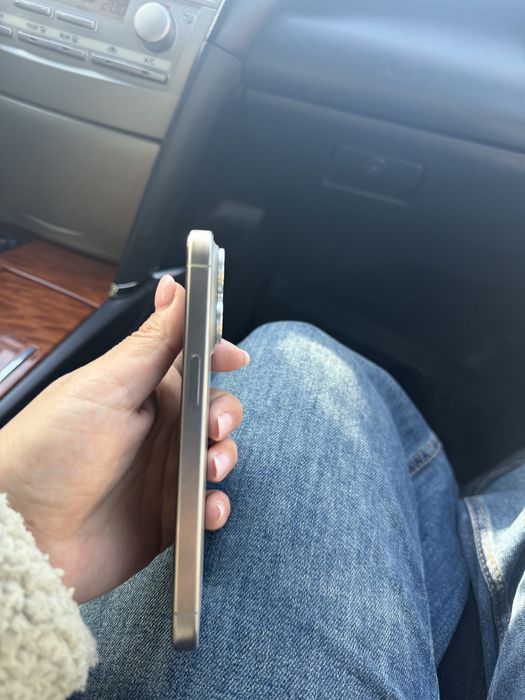 iphone 15 pro, в отличном состоянии