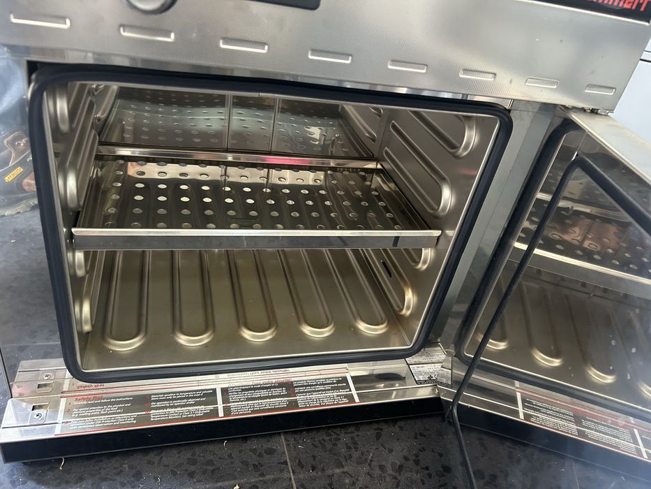 Etuva incubator Memmert 100-800