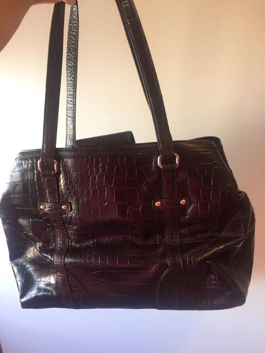 Geanta DKNY piele naturala maro crocodil noua stil Michael Kors 499RON