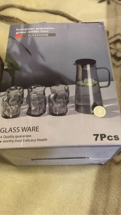 Набор графин и 6 стаканоа, стекло коричневый цвет