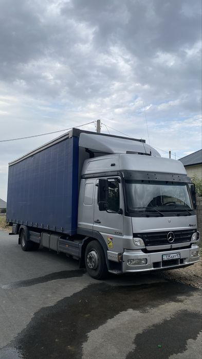 Продается  машина Mersedes-Benz Atego