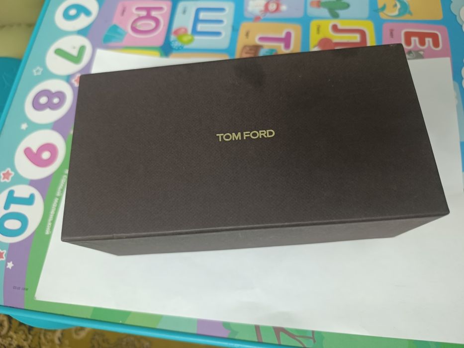 Очки солнцезащитные