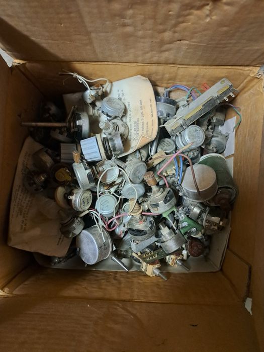 Переменный резистор, потенциометр