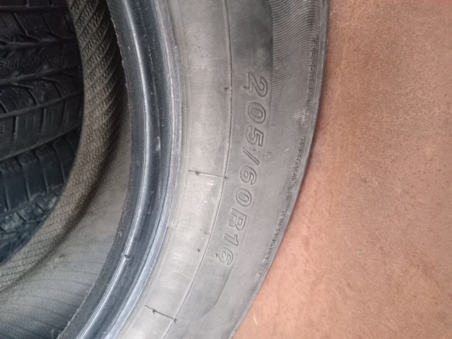 Продам летние шины R 16