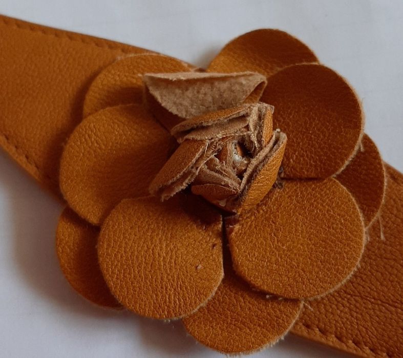 Луксозен ключодържателGUESS и  метална катарама