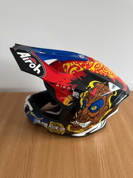 Cască moto/enduro/cross Airoh Twist 2.0 Tiki Gloss, Mărime L