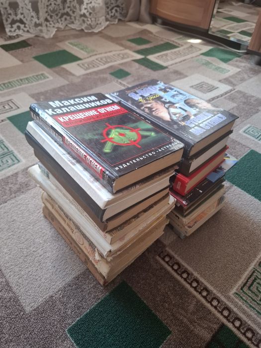 Продаю книги по 1000 тг