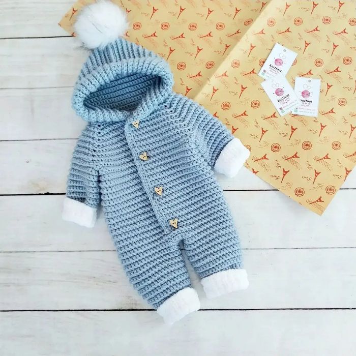 To'qilgan bolalar kiyimlari