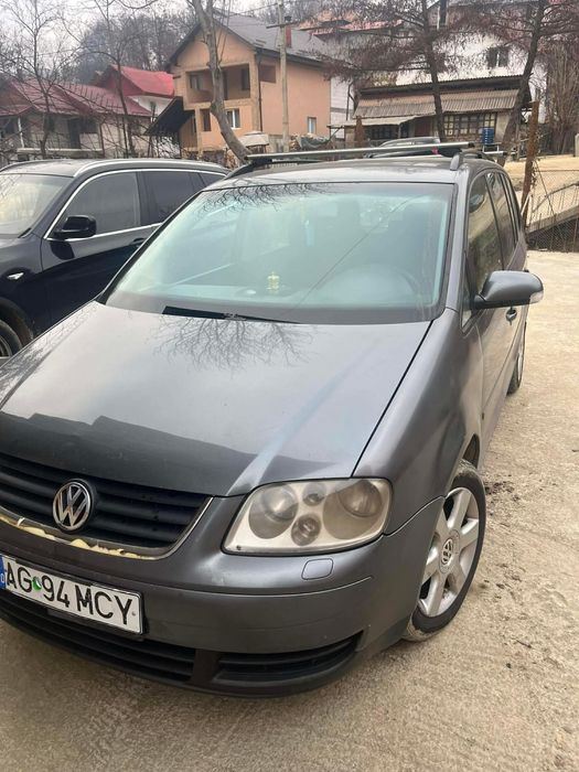 Vand touran 2.0 tdi