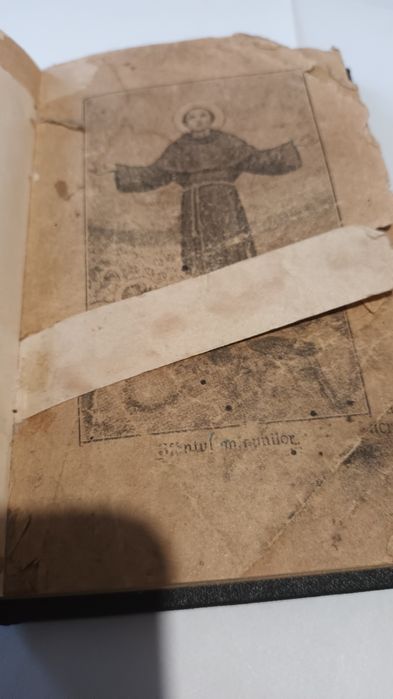 Vând cărți religioase vechi