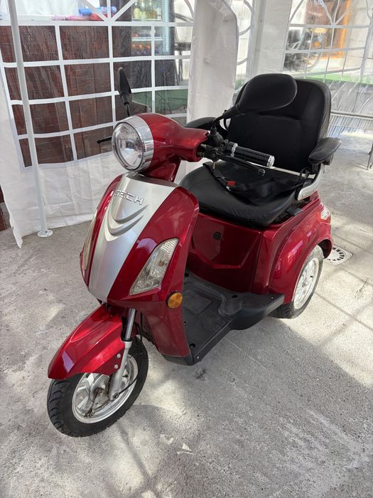 Scuter electric cu 3 roți ZTECH – roșu, stare foarte bună