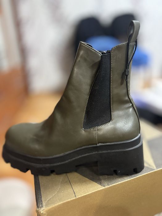 Продам ботинки от ZARA