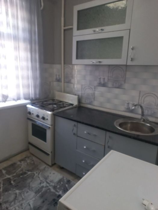 1 комнатная с мебелью и техникой в 4 микрорайоне