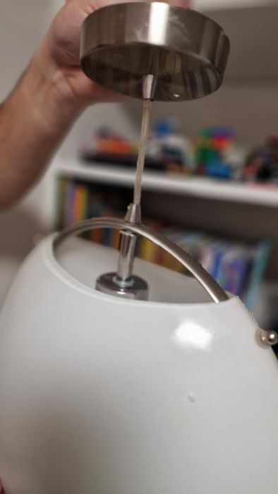 Стъклена лампа за таван