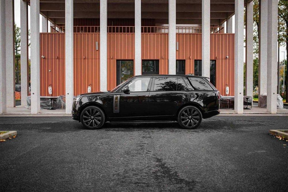 Range Rover SV 615  BLACK EDITION