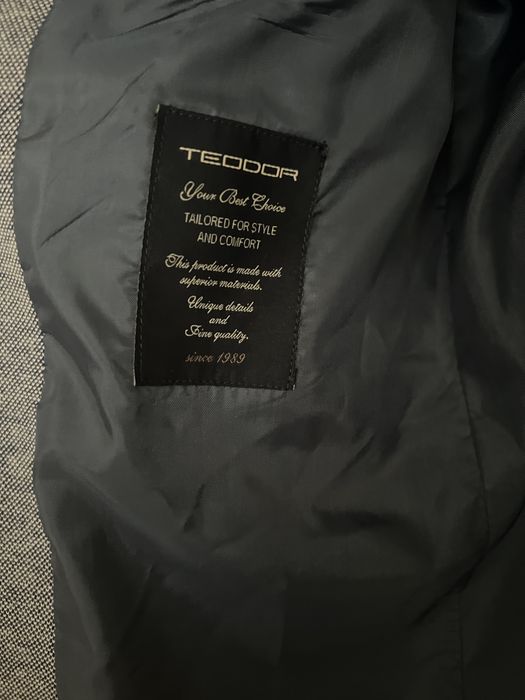 Сако на Теодор .