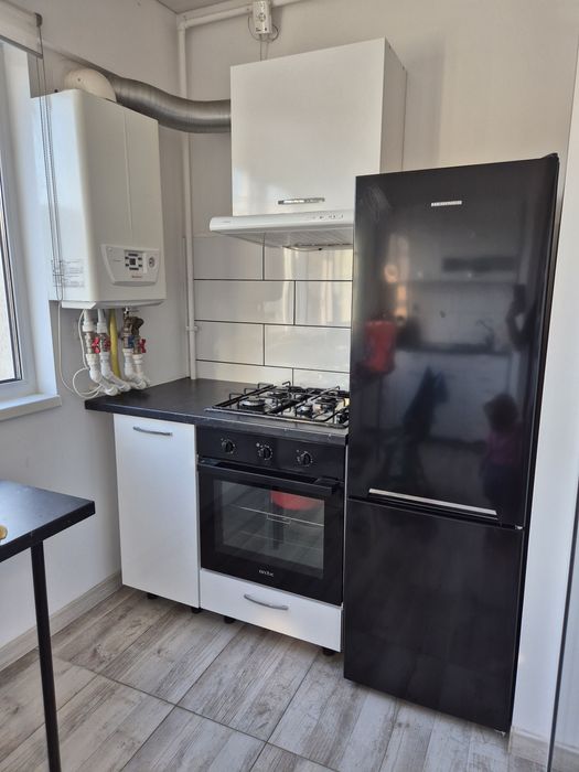 Inchiriez garsoniera in pollux residence