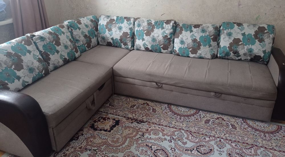 Продам угловой диван