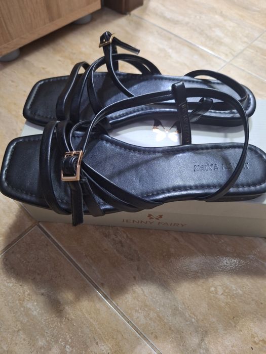 Sandale negre Jenny Fairy
