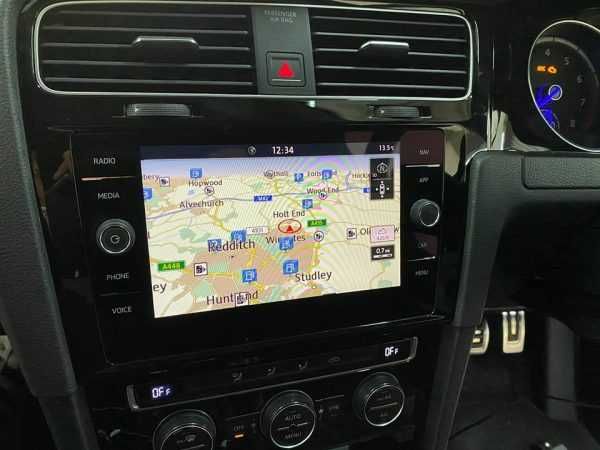 Vand carduri harti, GPS-uri, etc Harti la distanta Activez AndroidAuto