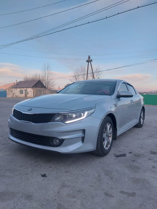 Kia k5 машина  сатам