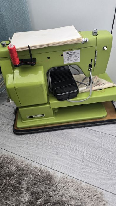 Masina de cusut Privileg (Singer)