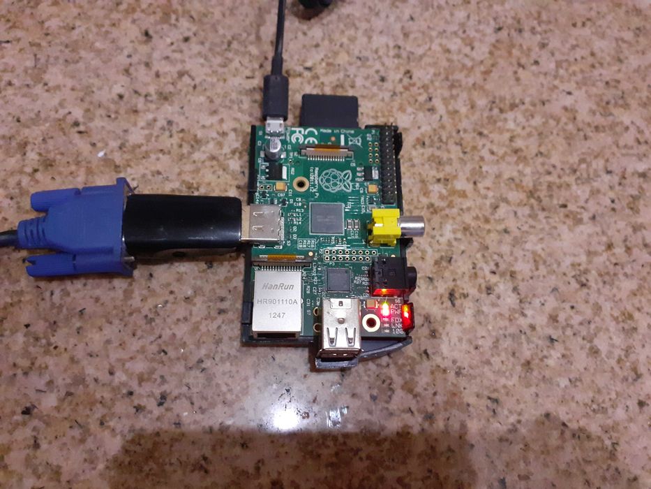 Raspberry Pi 2011. 12