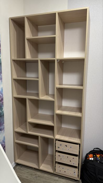 Стеллаж в идеальном состоянии