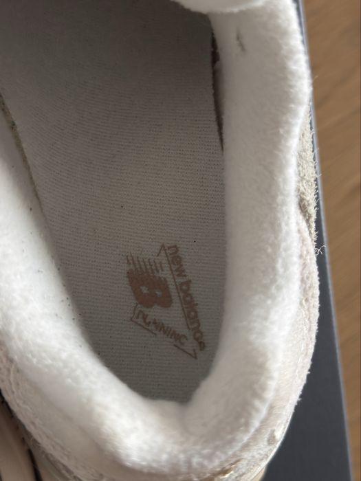 New Balance 9060