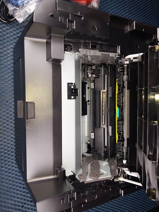 МФУ Canon iSensys MF232W