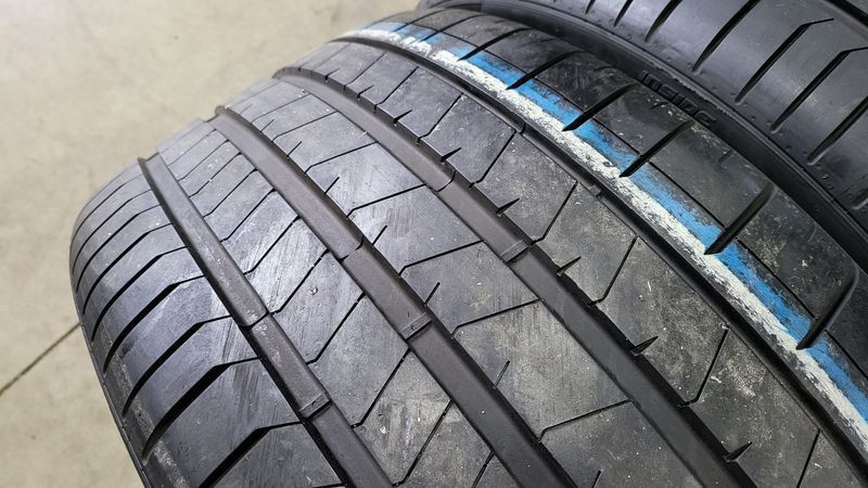 325/30/23/PIRELLI/2бр