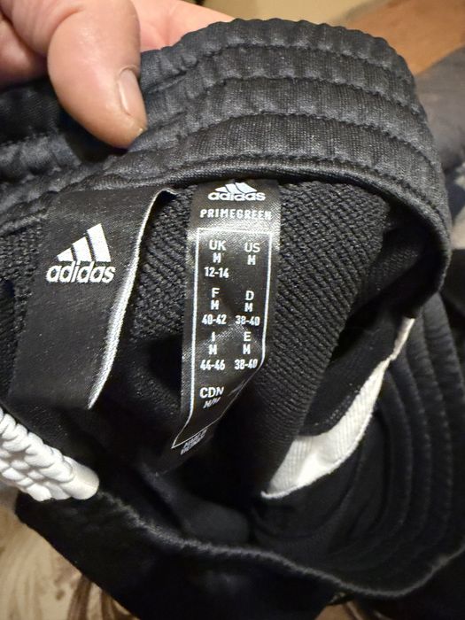 Adidas екип размер М