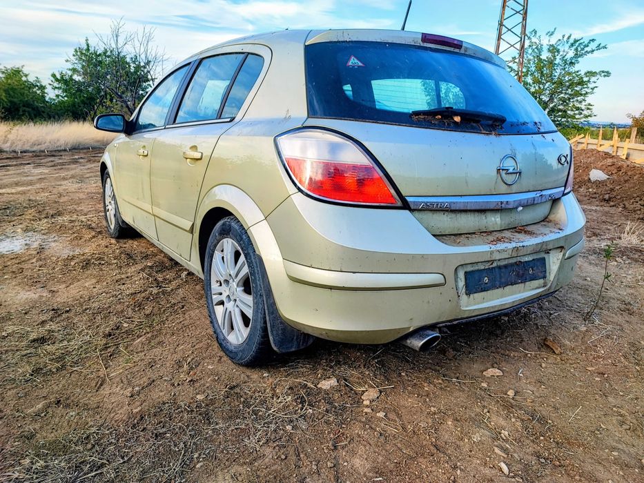 На части: Астра H Z20LER