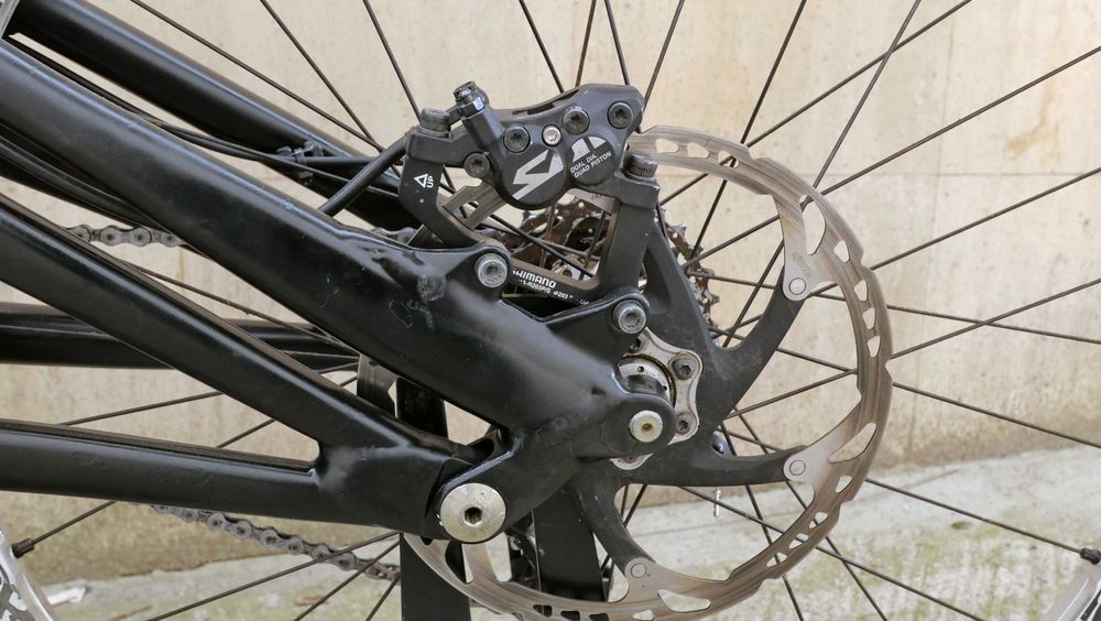 Specialized Demo 8 DH – FOX 40 RC2, Shimano Saint, Mavic Deemax