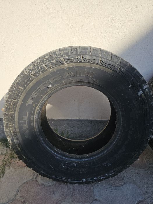 Triangle, 265.70.R16