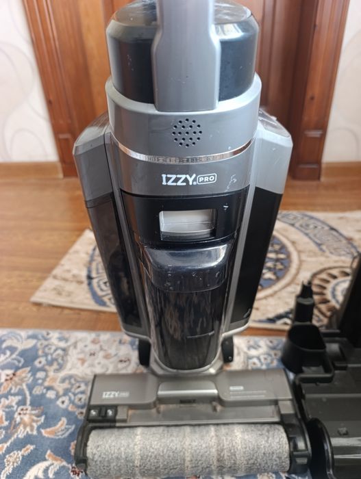 Пылесос Izzy pro 2s