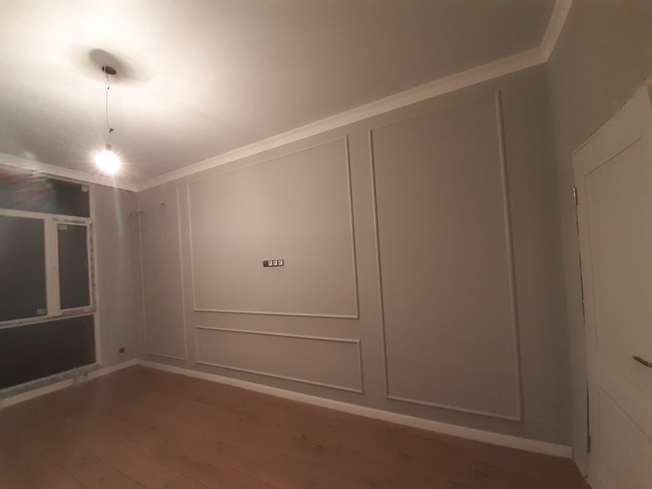 Поклейка обоев, галтелей и плинтусов