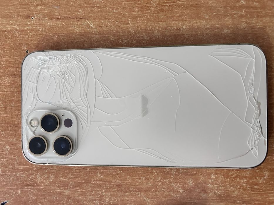 Айфон 12 про макс