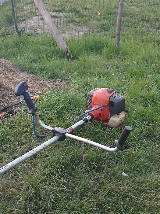 vând cositoare Husqvarna 333