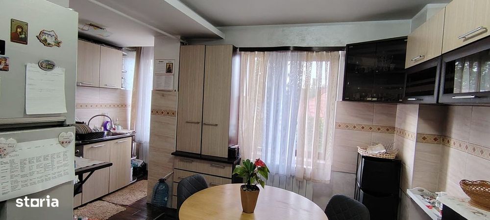 Apartament 3 camere bloc nou cu parcare proprietate