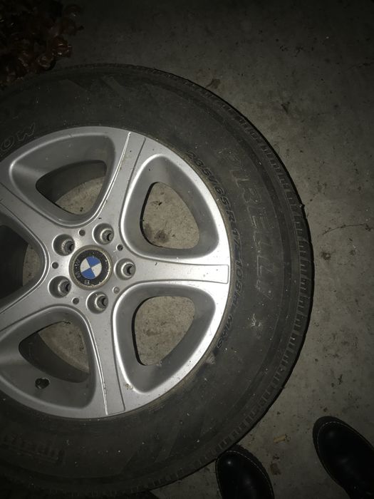Vând jante + cauciucuri M+S BMW X5 R17
