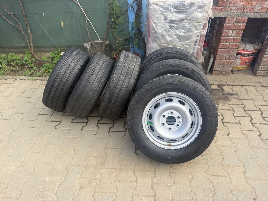 Set de 4 sau 6 roti noi Continental iveco 225/65 16 R