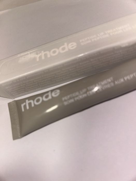 Rhode gloss original,nuanța unscented sans parfum și espresso