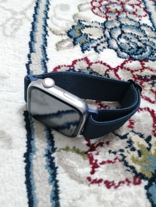 Smart watch sotiladi tozaa