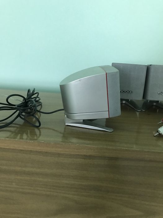 Продам санбуфер ,  аудио стстема microlab 5+1 (санбуфер +5 колонок )