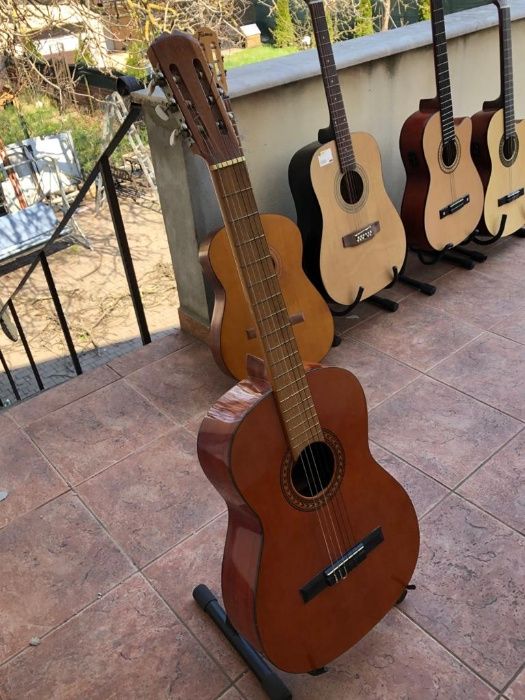 chitara acustica clasica model 3/4 4/4 acordata sunet deosebit