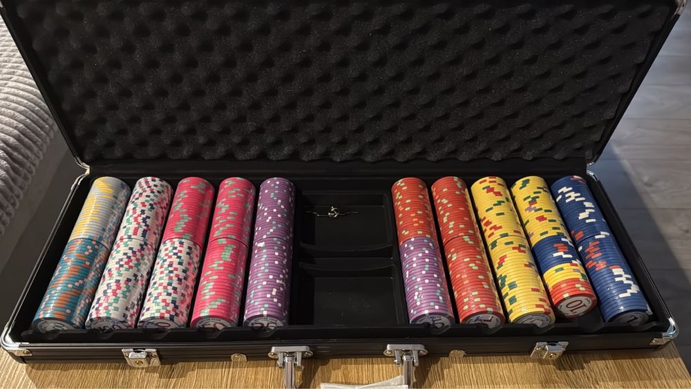 Vand fise poker hustler casino america