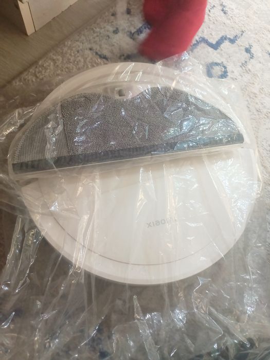 Продам робот пылесос